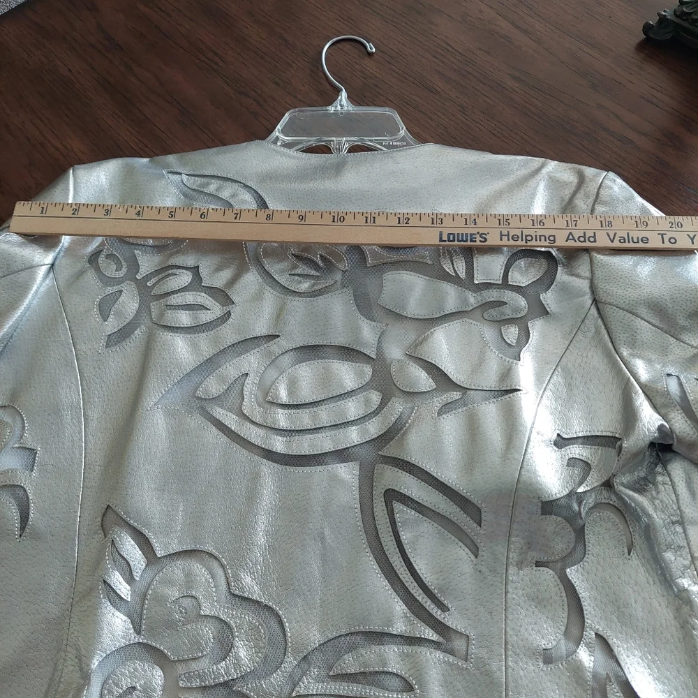 Chico's Siver cut out vegan leather blazer - Picture 6 of 8